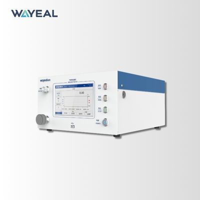 Detettore di perdite di elio con fonte di ioni di ossido di itrio rivestito con iridio per un accurato rilevamento